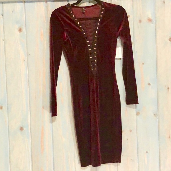 Windsor Dresses & Skirts - Windsor velvet dress size small